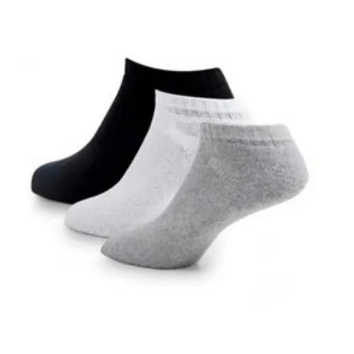 3 Pairs of Premium Socks – Free